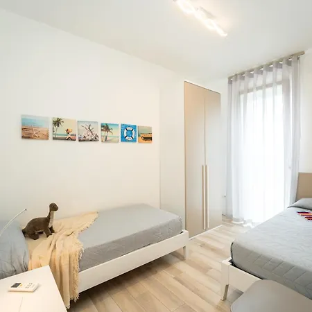 Sun Con Piscina - Piazza Brescia - Adria - Family Apartment Lido di Jesolo