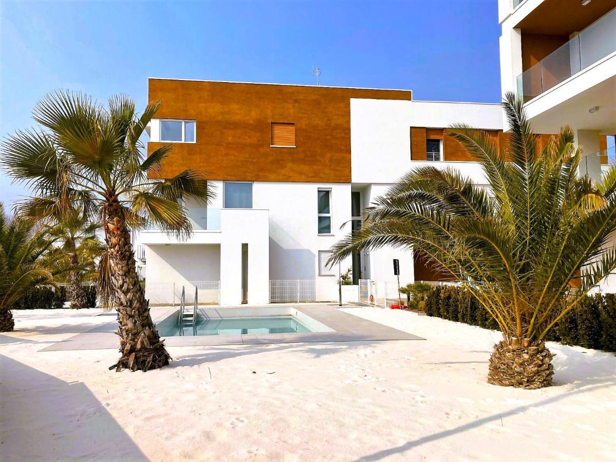 Appartamento Sun Con Piscina - Piazza Brescia - Adria - Family Lido di Jesolo