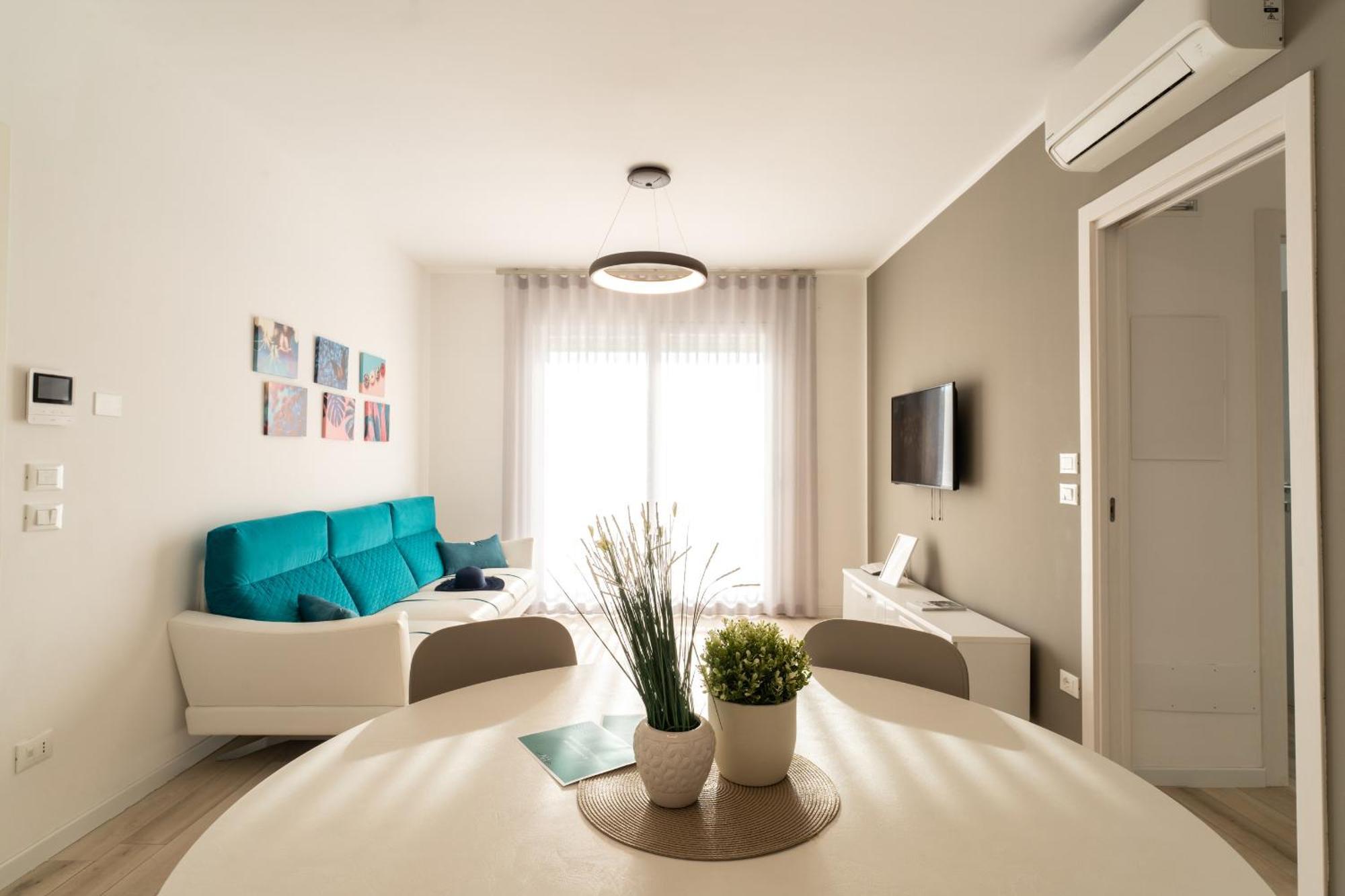 Sun Con Piscina - Piazza Brescia - Adria - Family Apartment Lido di Jesolo