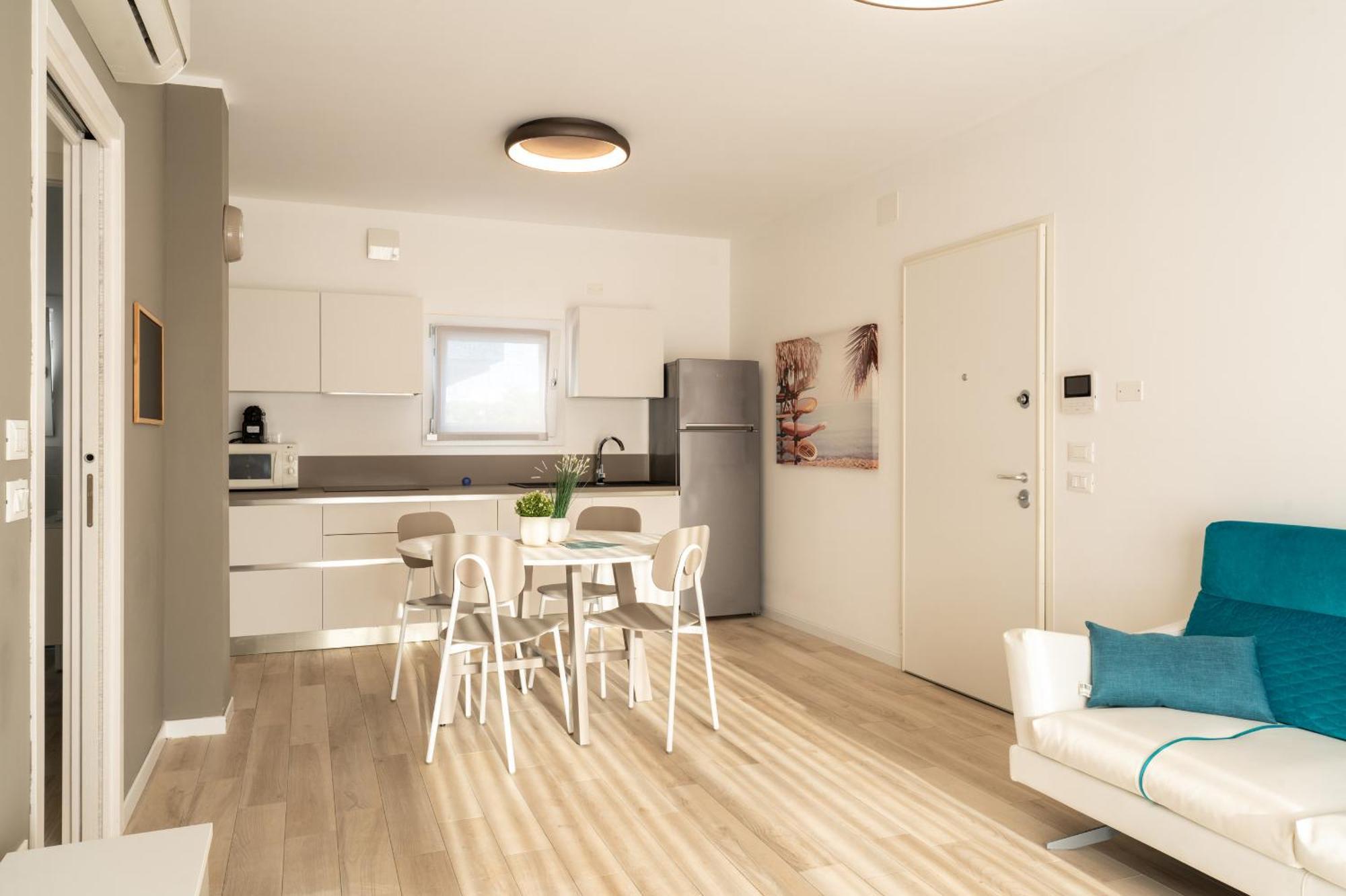 Sun Con Piscina - Piazza Brescia - Adria - Family Apartment Lido di Jesolo