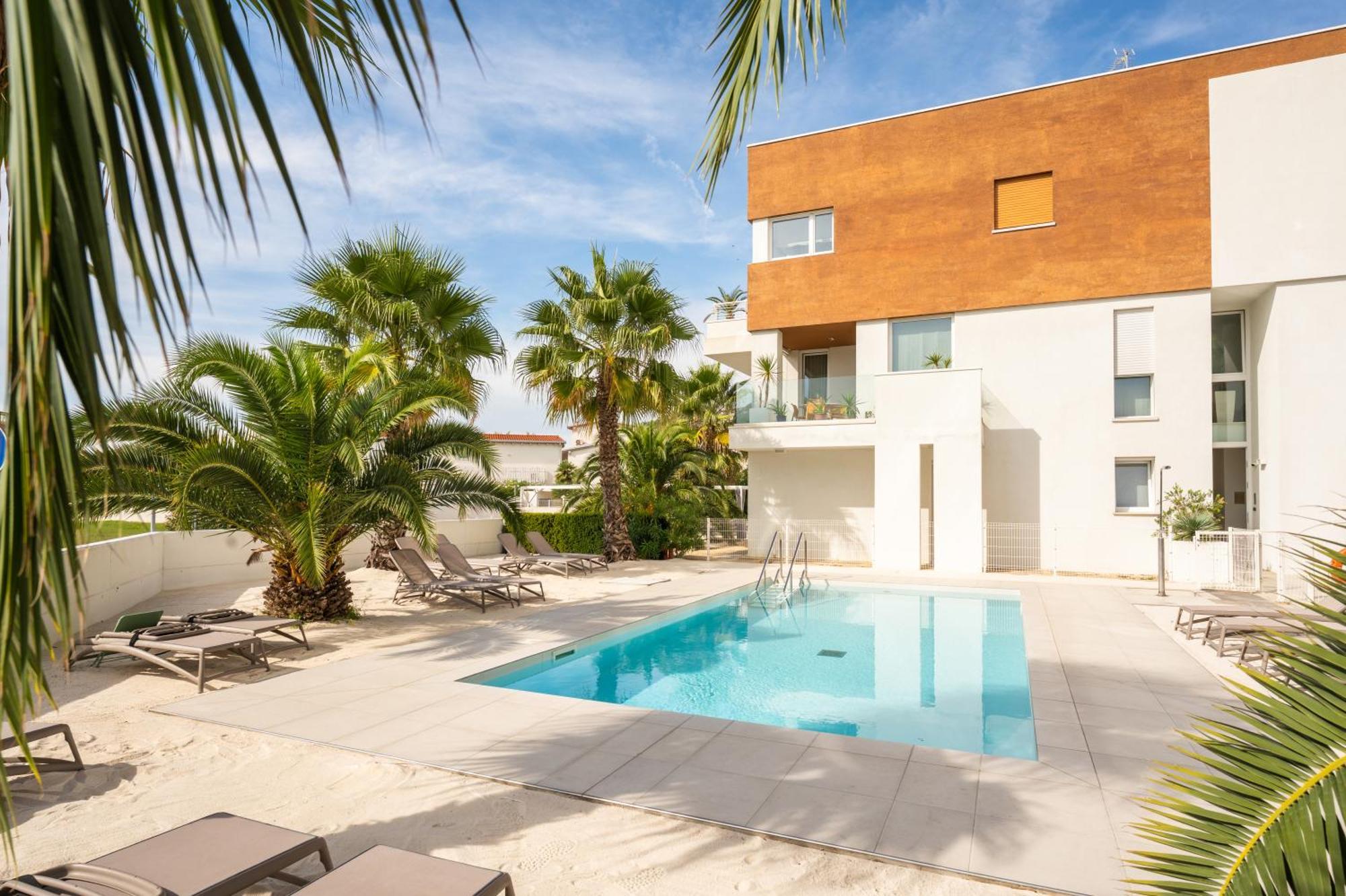Sun Con Piscina - Piazza Brescia - Adria - Family Apartment
